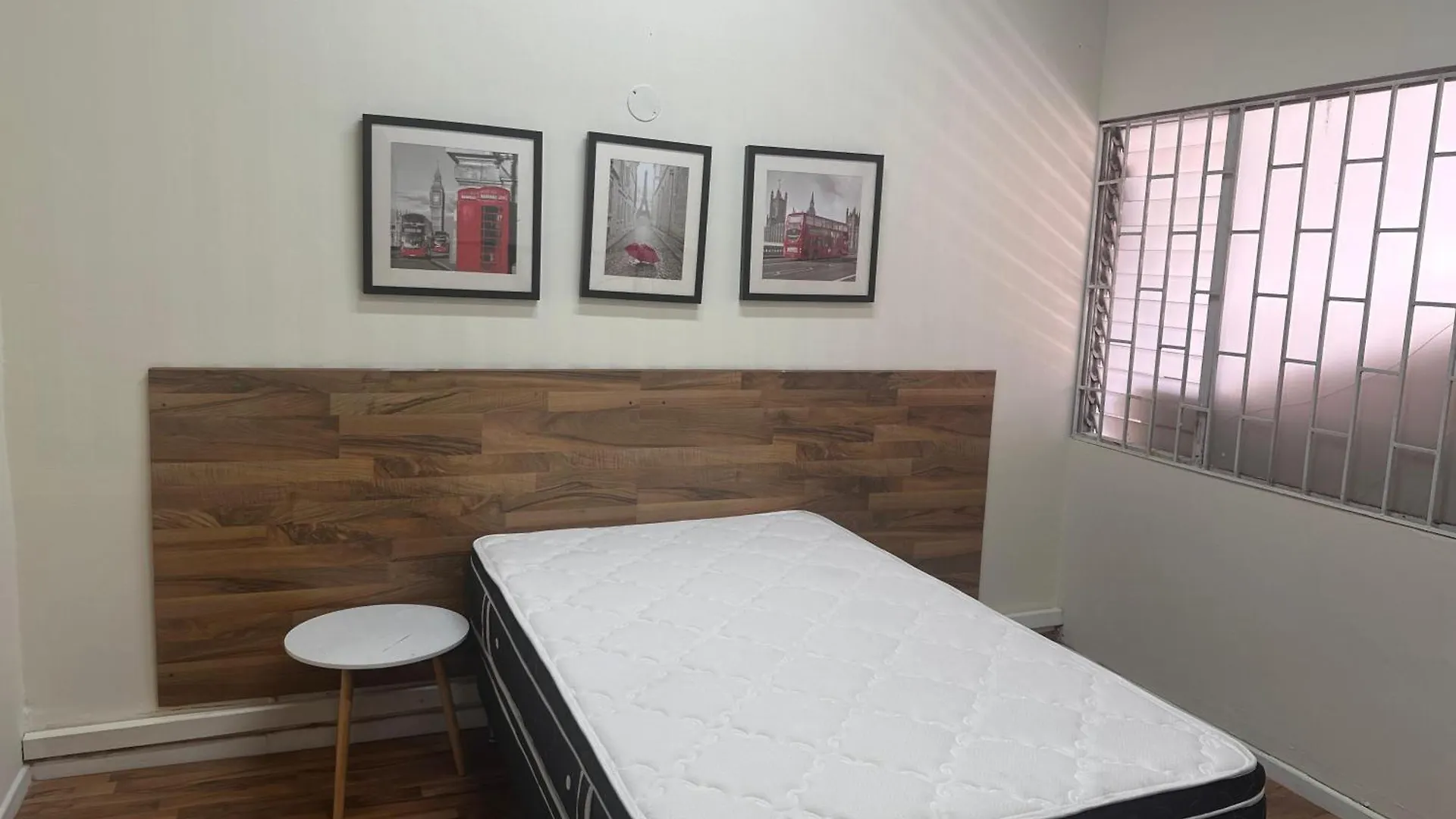 Cinco Living Apartment Medellin Homestay