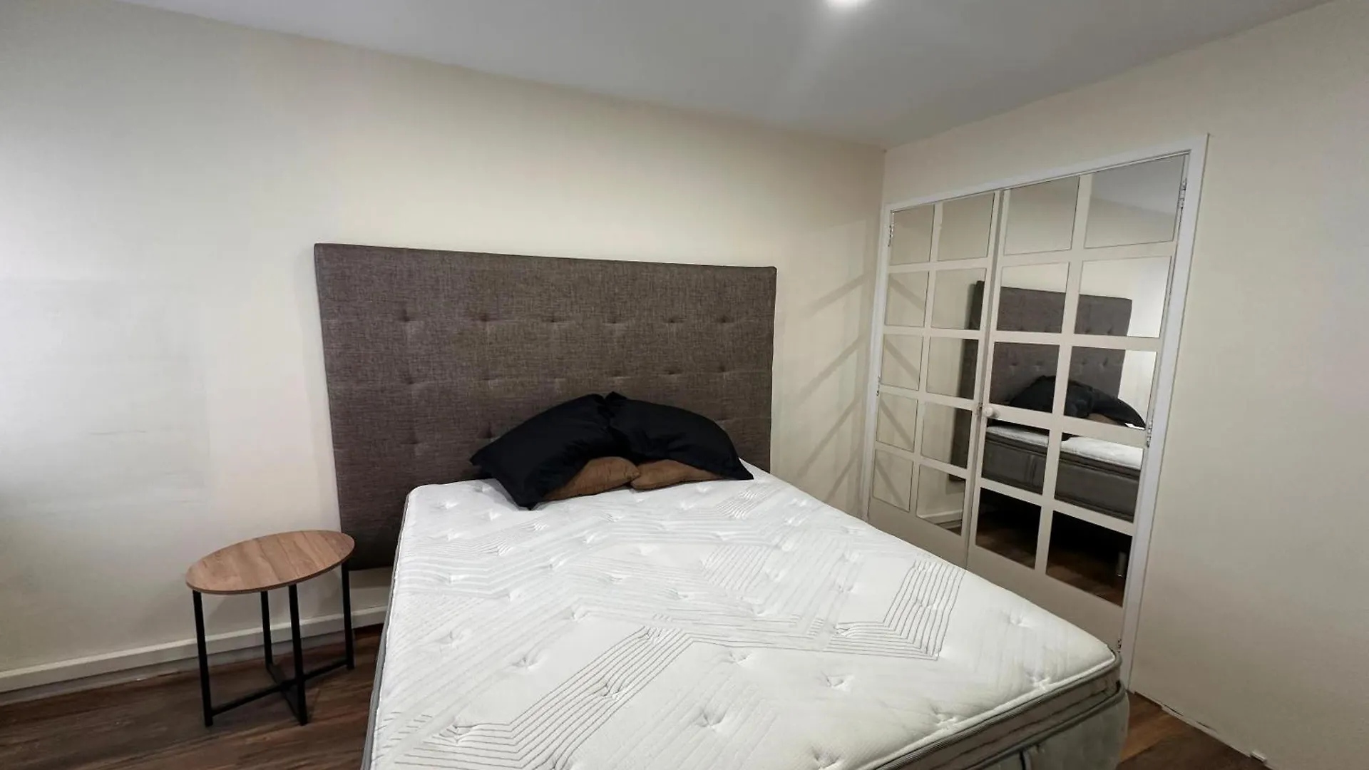 Cinco Living Apartment Medellin Colombia