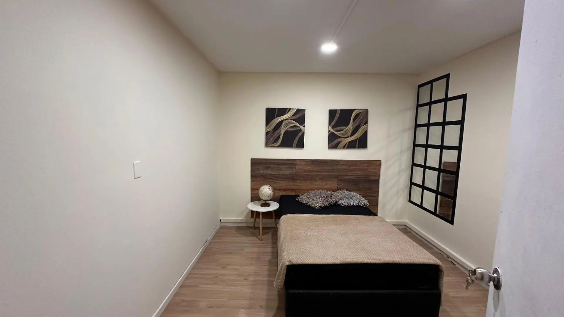 Cinco Living Apartment Medellin Homestay